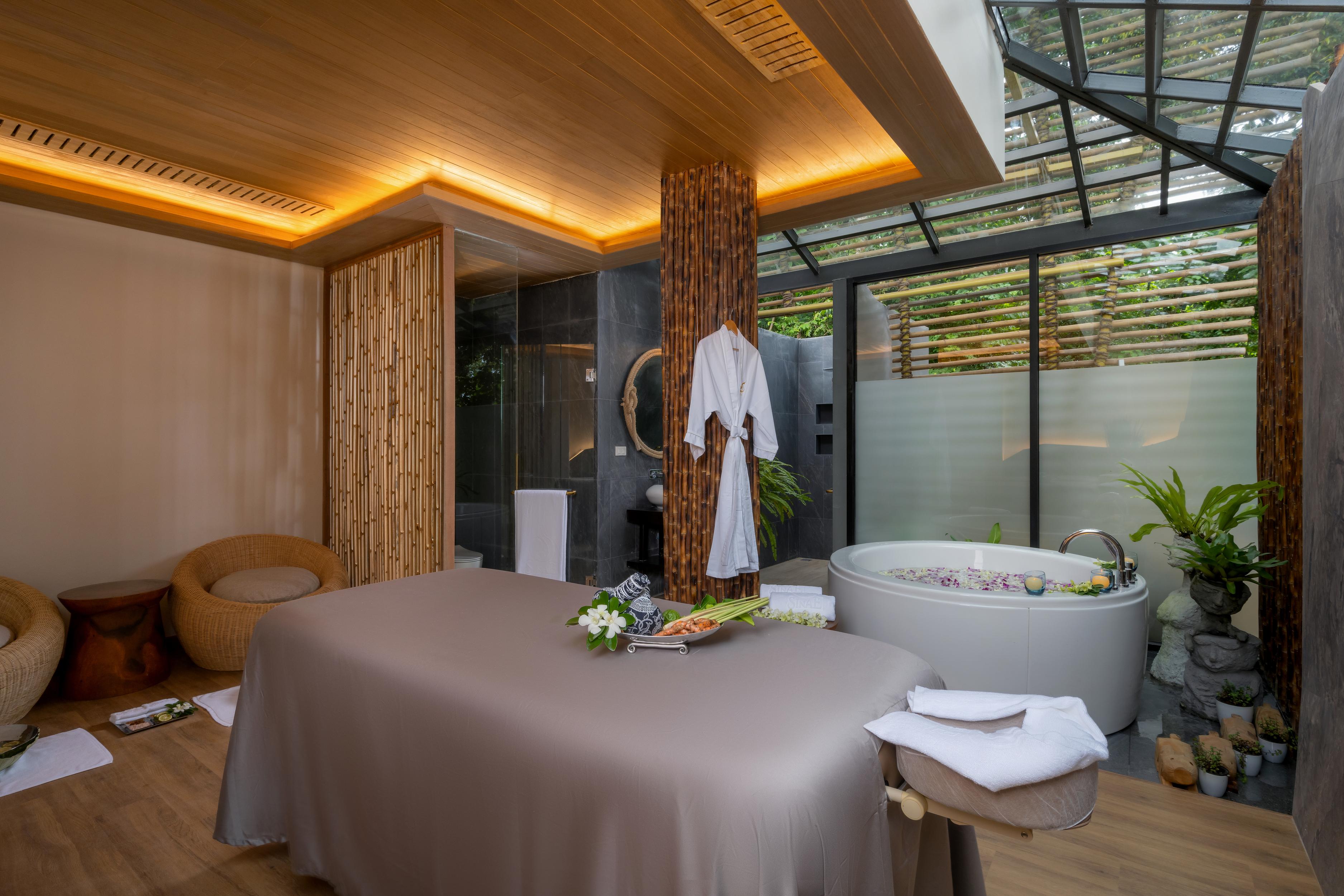 Sinae Phuket Hotel Kültér fotó
